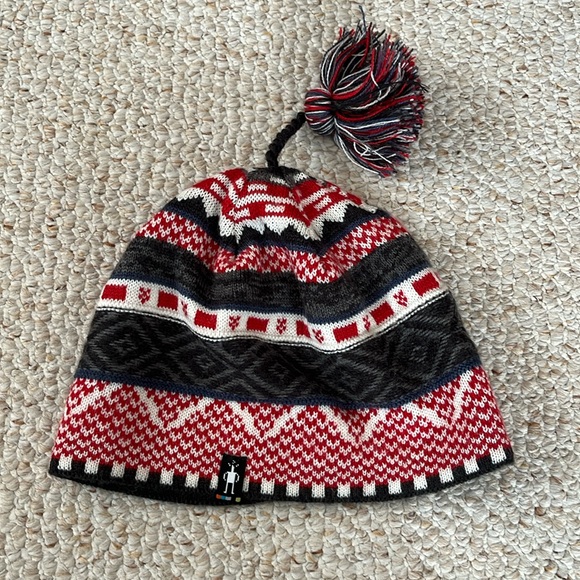 Smartwool beanie with tassel - Picture 1 of 3